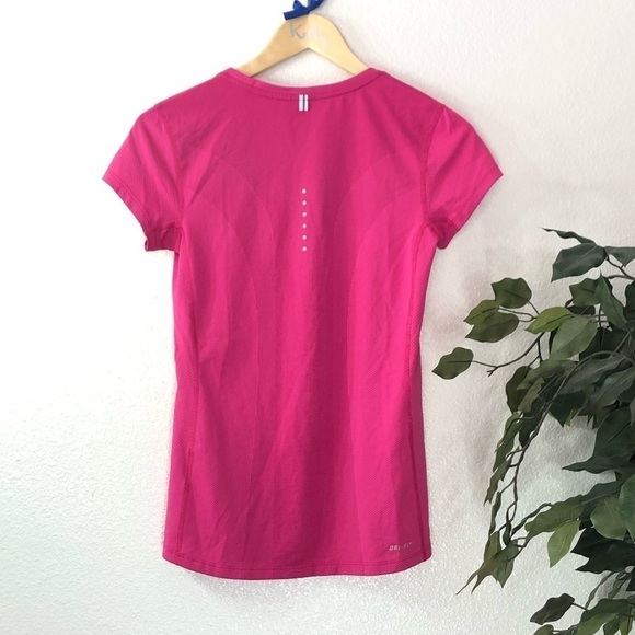 Nike Running Pink Dri-Fit Top - Picture 5 of 5